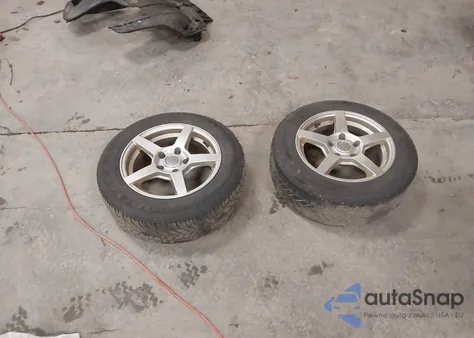 2013 Hyundai Elantra Limited z USA, uszkodzony, nr VIN KMHDH4AE4DU942218